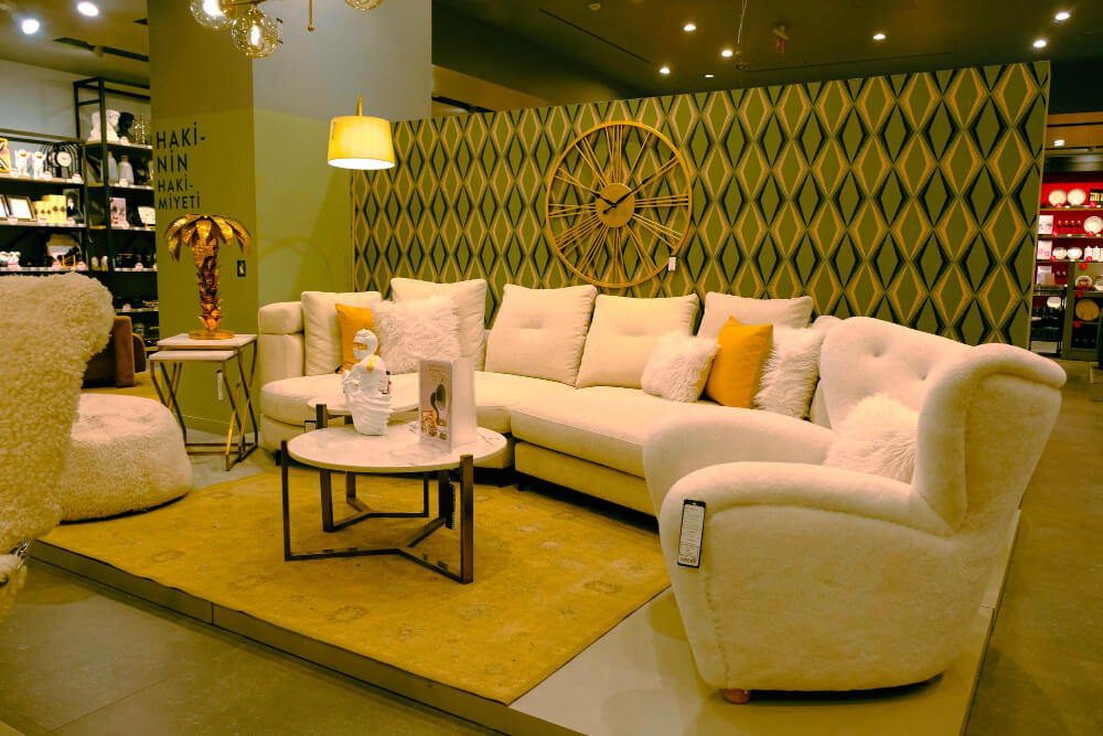15+ Awesome Furniture Shop Interior Design
